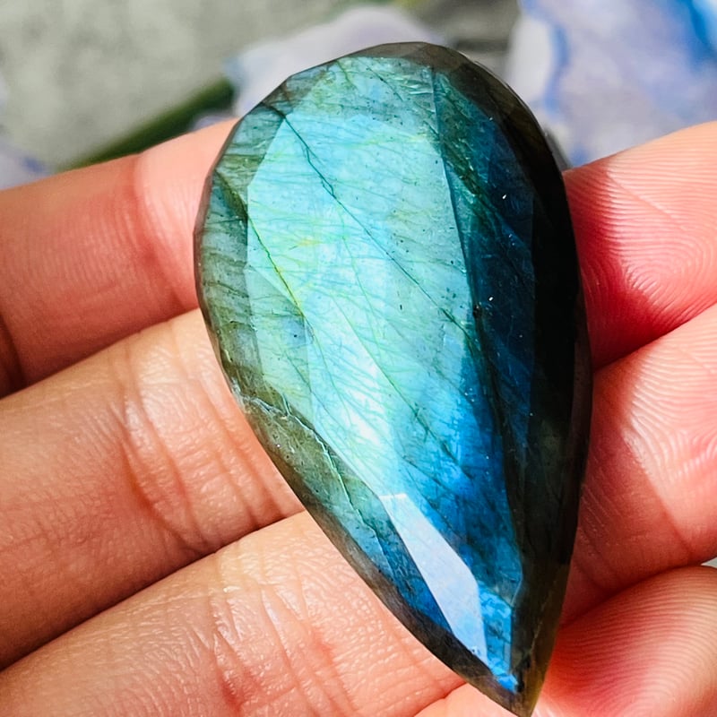 ラブラドライトハーフカット　原石 宝石カット ラブラドライト 雫型① | Crystal shop Mayria