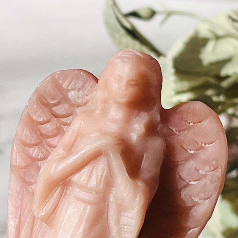 ピンクオパール 天使 女の子 天然石 ピンクオパール 天使 女の子 天然石 ピンクオパール 天使