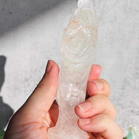 虹キラ🌈✨　水晶　聖母子像