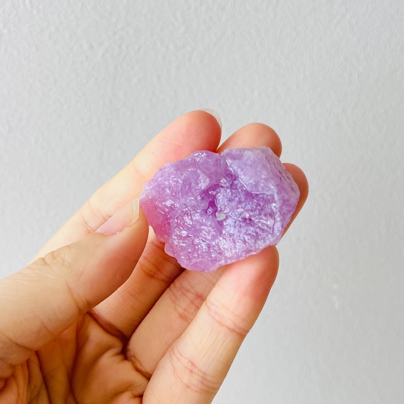 慈愛の石 クンツァイト | Crystal shop Mayria