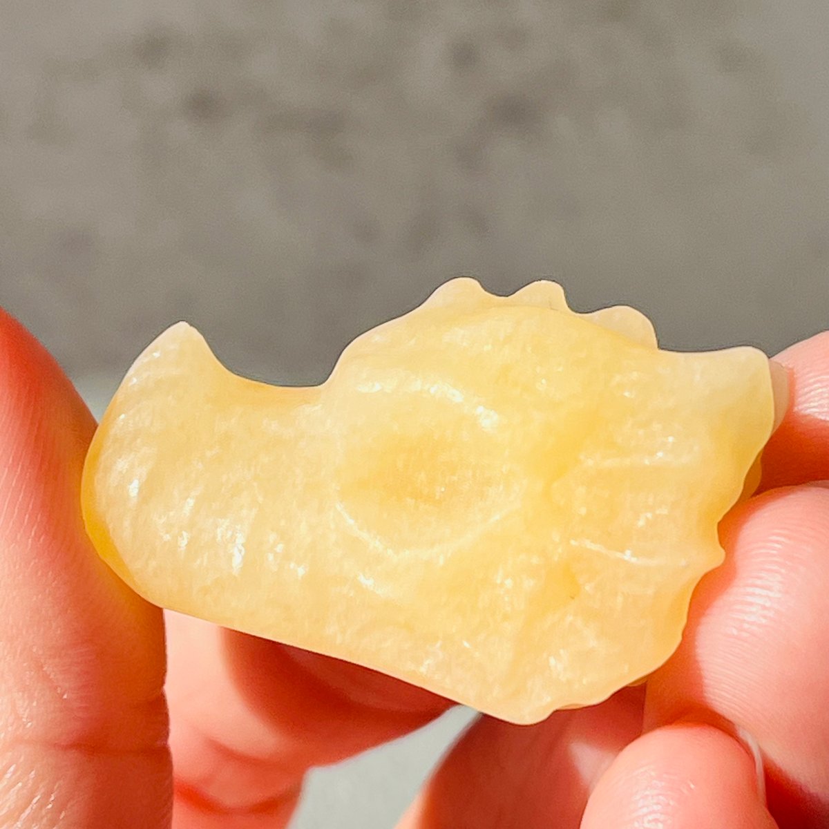 ミニ イエローカルサイト龍 | Crystal shop Mayria