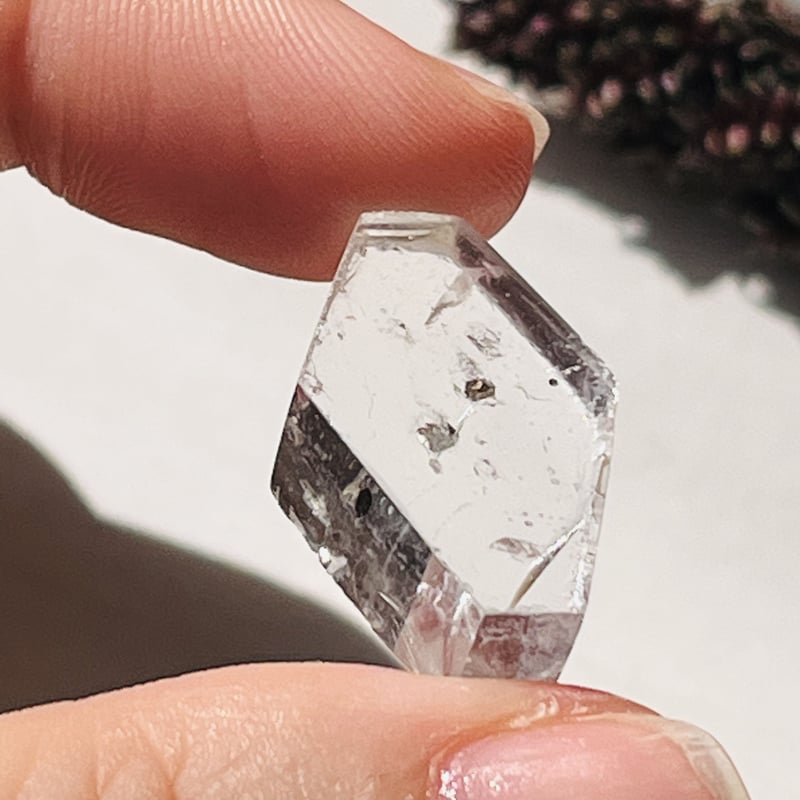 ピンクの虹入り💓パイライトインクォーツ | Crystal shop Mayria