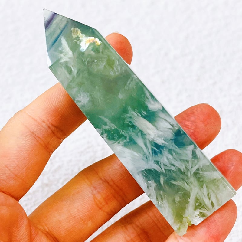 ❸ 虹あり エンジェルフェザーフローライト ポイント 虹入り エンジェルフェザーフローライト ポイント① | Crystal