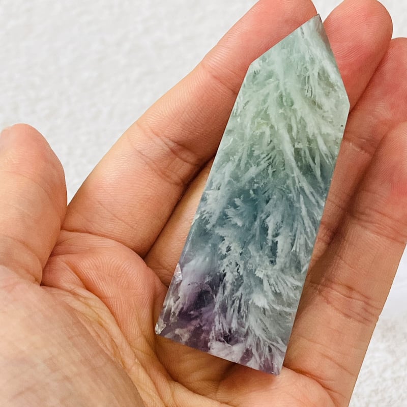 エンジェルフェザー✨　レインボー　フローライト　蛍石　特大　ポイント　原石 エンジェルフェザーフローライト 六角柱 ポイント 天然石 蛍石