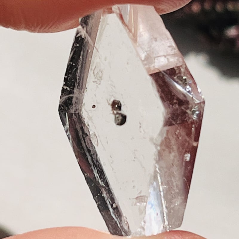 ピンクの虹入り💓パイライトインクォーツ | Crystal shop Mayria