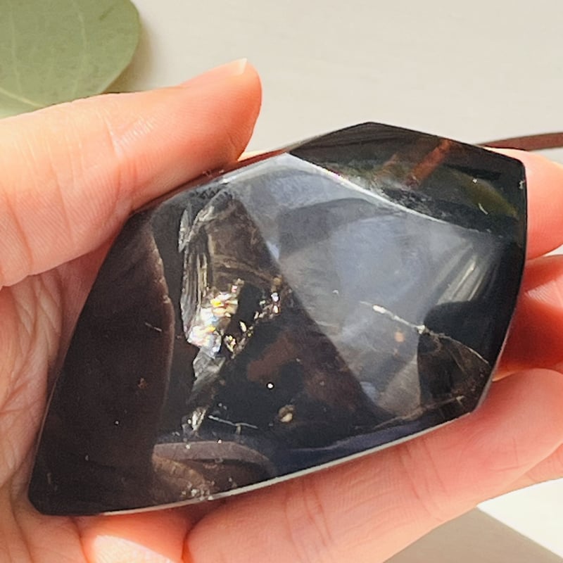 モリオン　虹入り　850　黒水晶　石 クリスタル　鑑賞石　置物　オブジェ モリオン（黒水晶） 六角柱 ポイント 1個売り インテリア