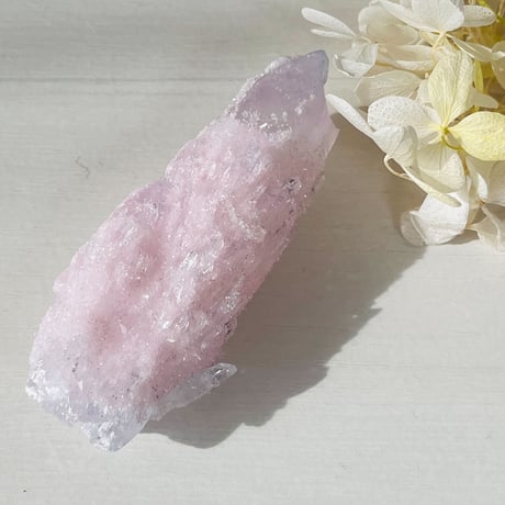 薄桃色　キラキラ　水晶