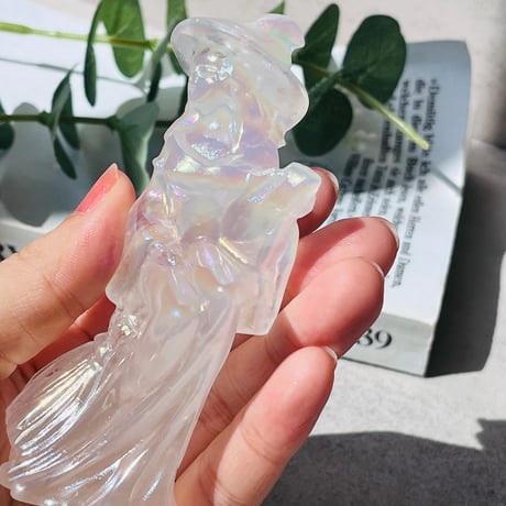 エンジェルオーラ　水晶　魔女