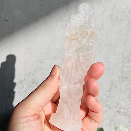 虹キラ🌈✨　水晶　聖母子像