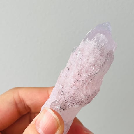薄桃色　キラキラ　水晶