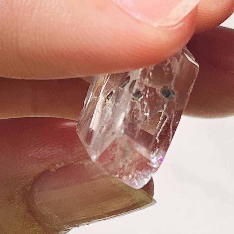 ピンクの虹入り💓パイライトインクォーツ | Crystal shop Mayria