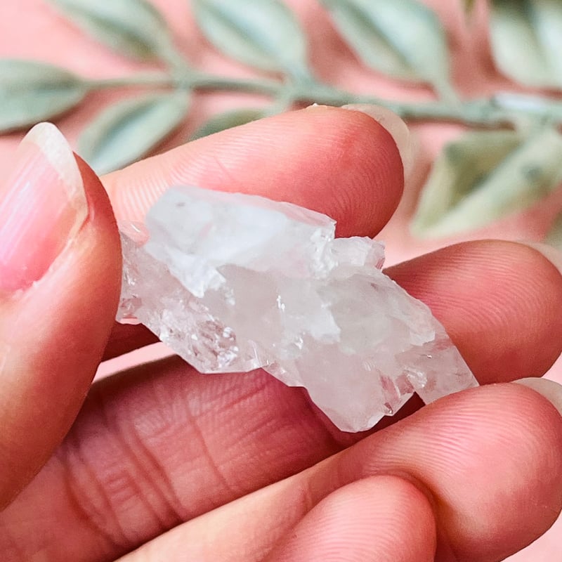 虹入り?✨ ファーデンクォーツ① | Crystal shop Mayria