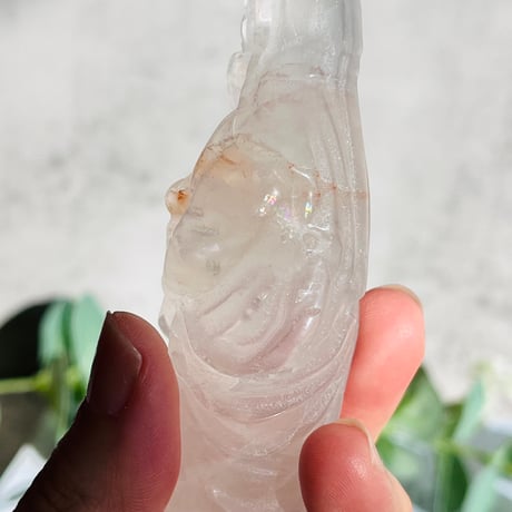 虹キラ🌈✨　水晶　聖母子像