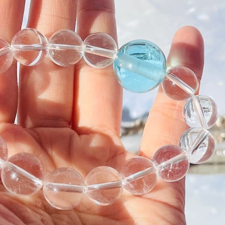 ✴︎レムリアの光ブレスレット✴︎　ライトブルー　シエラネバダ産アンダラクリスタル&レムリアンクリスタル 18mm