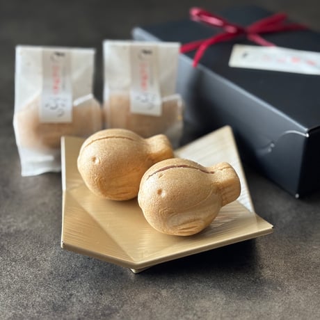ひれ酒最中「ぷぅ」10個入り