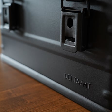 DELTA/MT Extreme X 30 アルミコンテナ ブラック スタッグ可能なアルミ収納ボックス デルタエムティー エクストリームエックス SB-E30BK