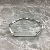 シルバーツイストバングル