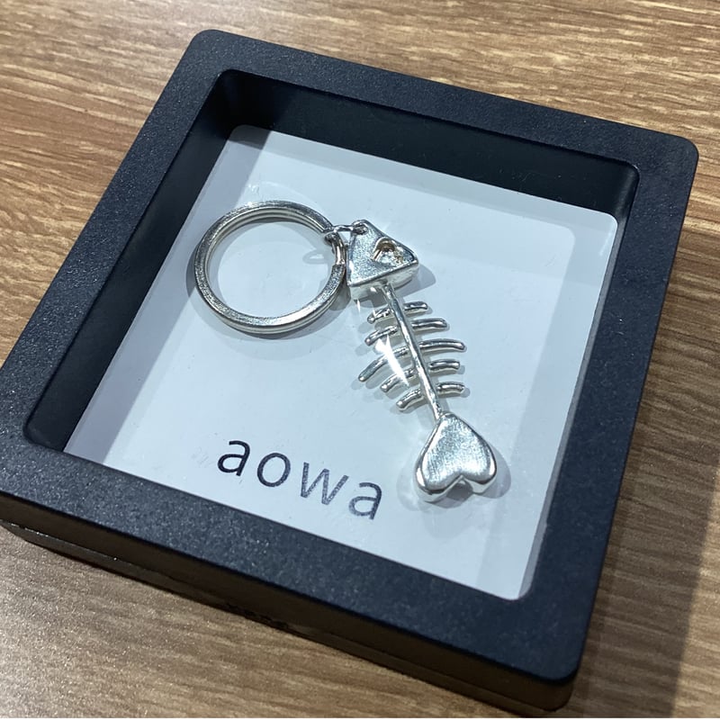 魚骨だけチャーム シルバー | aowa