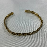 三つ編みバングル
