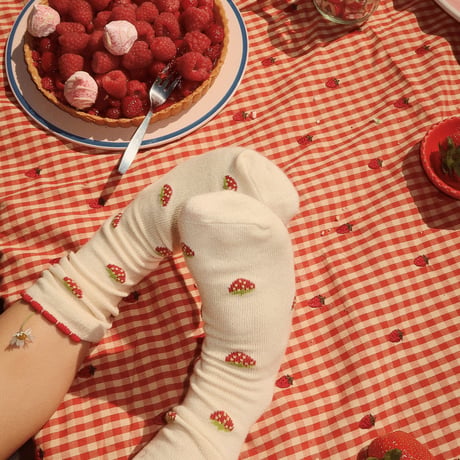 ラスト１点【再入荷】pack strawberry socks / Flöss