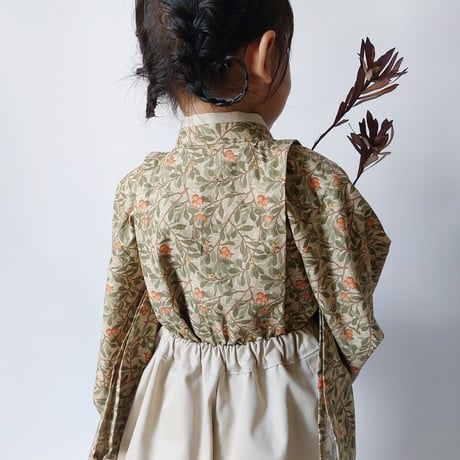 【納期:1〜2週間で発送】袴は4色から選べます。Hand made オリジナル袴 "ARBUTUS Beige" / pieni kukka