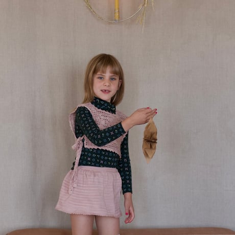 【ラスト１点】rose crochet pinny . mallow / iver and isla