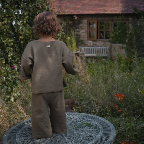 Olive Waffle Boxy Sweatshirt /organic zoo