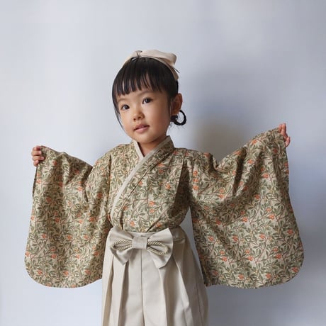 【納期:1〜2週間で発送】袴は4色から選べます。Hand made オリジナル袴 "ARBUTUS Beige" / pieni kukka