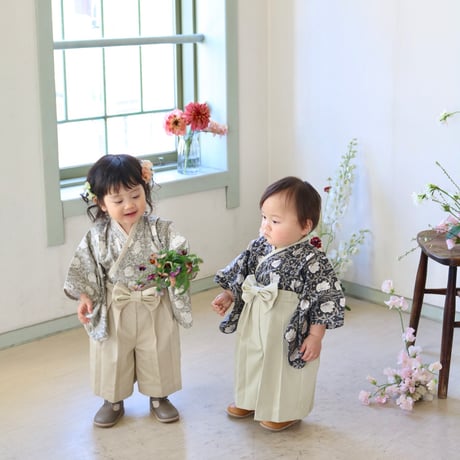【納期:1〜2週間で発送】袴は4色から選べます。Hand made オリジナル袴 "Pimparnel EBONY" / pieni kukka