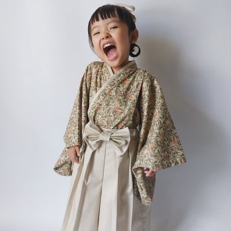 【納期:1〜2週間で発送】袴は4色から選べます。Hand made オリジナル袴 "ARBUTUS Black" / pieni kukka