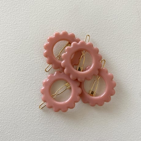 DAISY hair clip / kanel