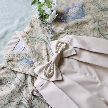 【納期:1〜2週間で発送】袴は4色から選べます。Hand made オリジナル袴 "Anemone Beige" / pieni kukka