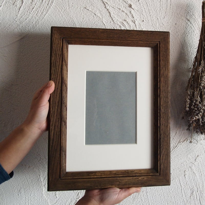 無垢材　ナラ　フォトフレーム(額縁) ナラのフォトフレーム A4 2Lマット付き/額縁 | キグラシ家具工房