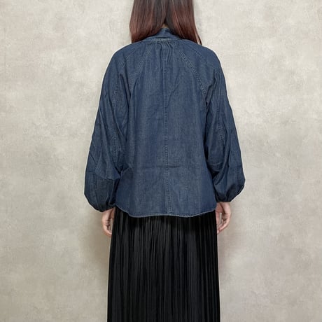 中華風デニムシャツ × 胡蝶タイ