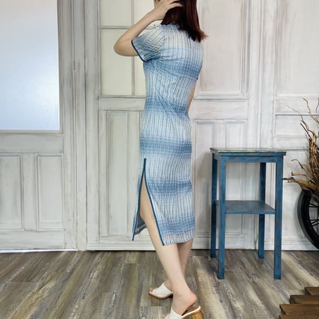 シースルーレース × 波浪ブルー