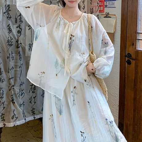 草花刺繍セットアップ