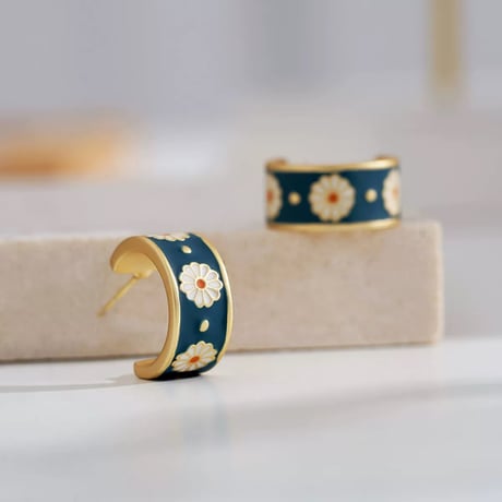 皇后 × 中華ピアス/イヤリング