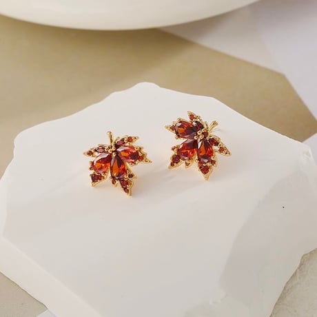 紅葉 × ピアス/イヤリング