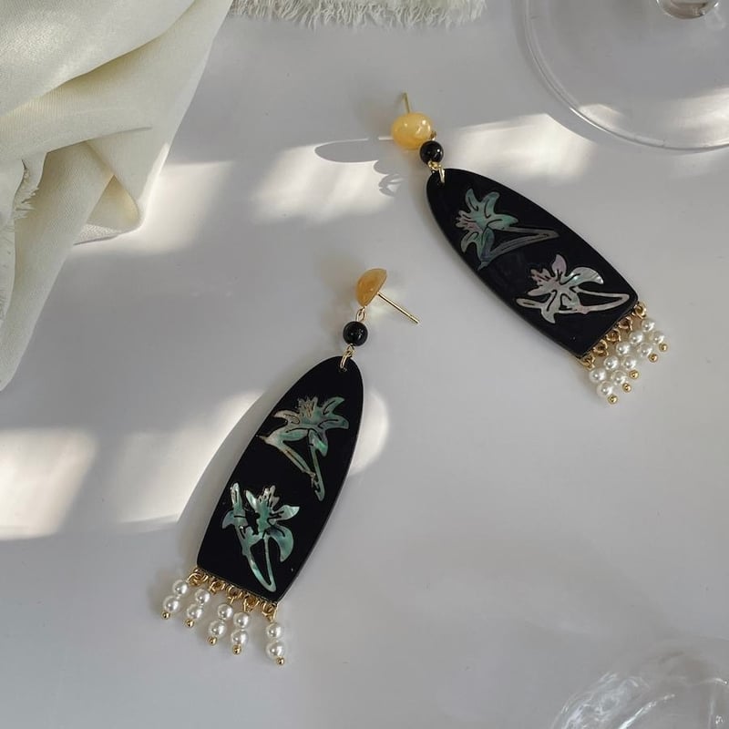 ☆ゆみやん☆様 ①〜⑤ピアス lítið fimmtungur pierced earrings：変形五角形ピアス K10YG | Nuna