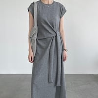 ウエストツイストワンピース × グレー
