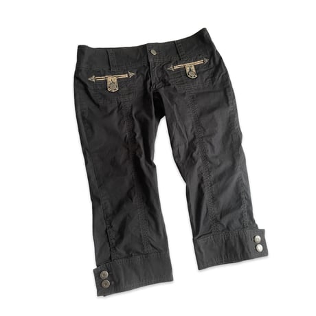 Buckle Pocket Cropped Pants