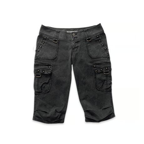 Studs Decorated Half Pants