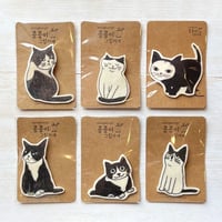 【韓国雑貨】猫のフェルトブローチ＜ハチワレ＞