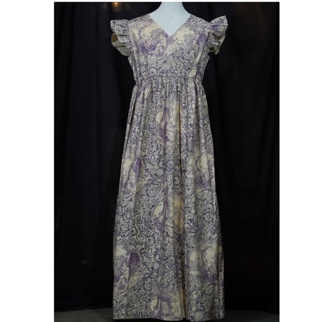 Frill/French sleeve dress 819589-Q