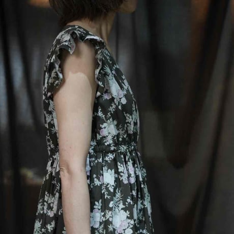 Frill/French sleeve dress　334044-G