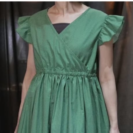 Frill/French sleeve dress　824350-J