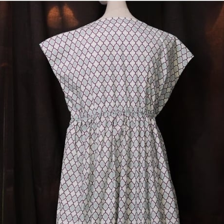 Frill/French sleeve dress  EG116512-A