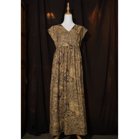 Frill/French sleeve dress 819589-G