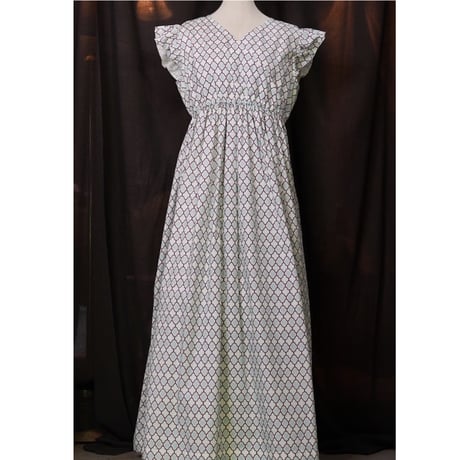 Frill/French sleeve dress  EG116512-A