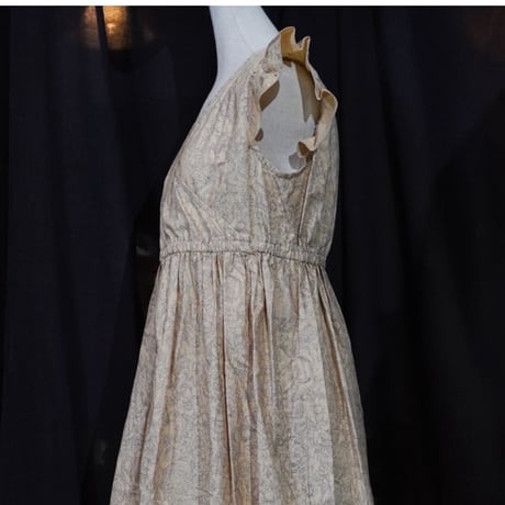 Frill/French sleeve dress 829003-M